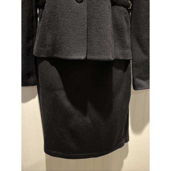 Vtg St John 2pc Skirt Suit Black Santana Knit Button Front Jacket Size 2 Buckles - Picture 2 of 12